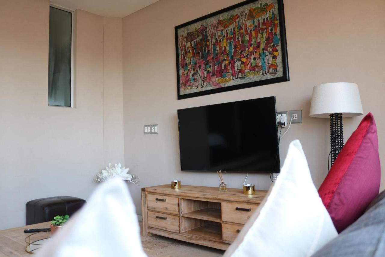 1007-Stunning Studio Apt With Incredible Joburg Views Йоханнесбург Экстерьер фото